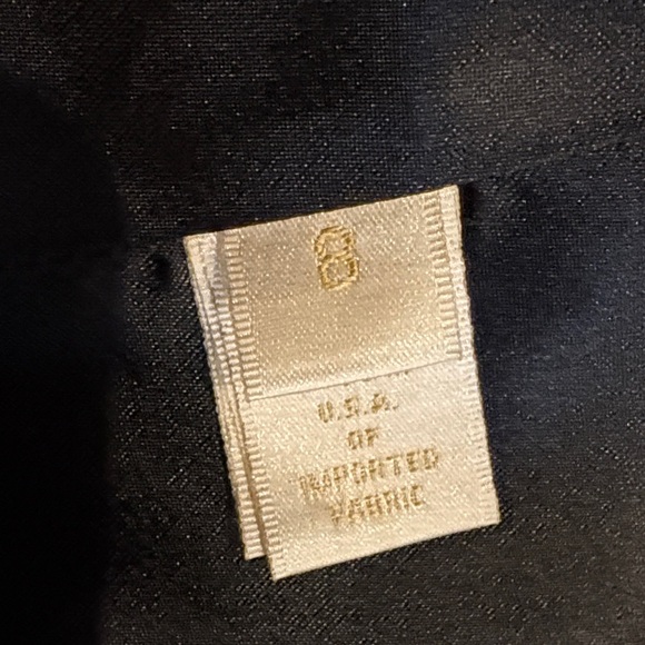 Elegant Black Double-Breasted Peacoat from Loro Piana Wool - Picture 4 of 8